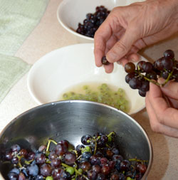 Separating grapes